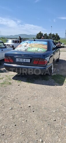 Mercedes E 230 1996, 438,000 km - 2.3 l - Ağstafa