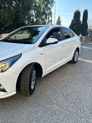 Hyundai Accent 2021, 90,000 km - 1.6 l - Bakı