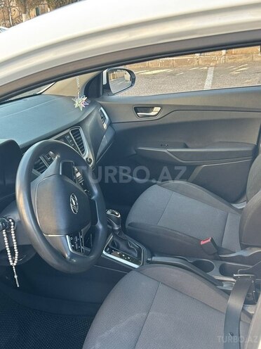 Hyundai Accent 2021, 90,000 km - 1.6 l - Bakı