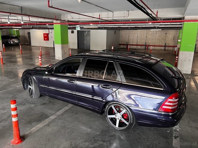 Mercedes E 220 d 2001, 42,650 km - 2.2 l - Bakı