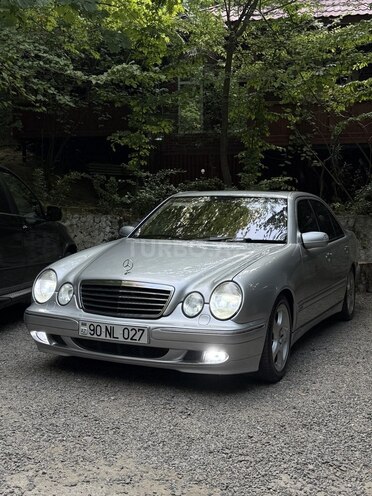 Mercedes E 240 1999, 329,000 km - 2.6 l - Masallı