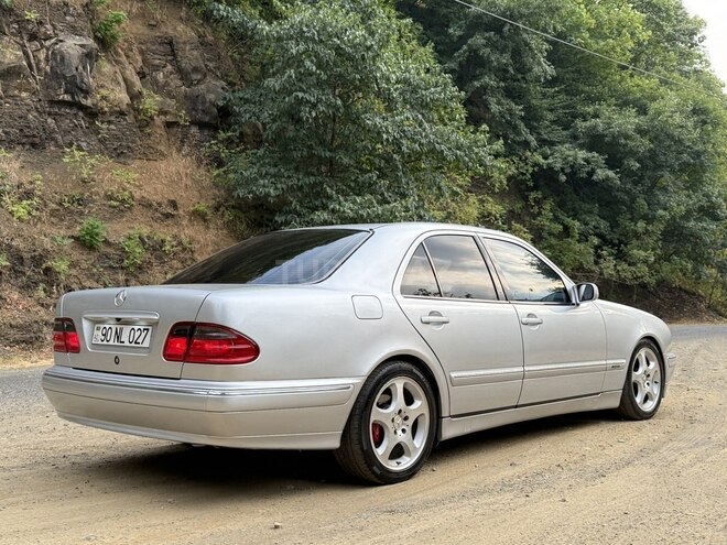 Mercedes E 240 1999, 329,000 km - 2.6 l - Masallı