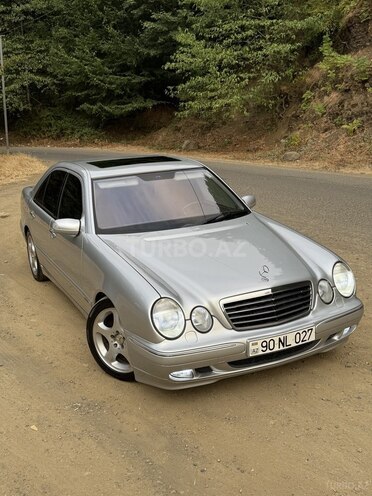 Mercedes E 240 1999, 329,000 km - 2.6 l - Masallı
