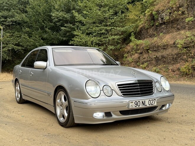 Mercedes E 240 1999, 329,000 km - 2.6 l - Masallı