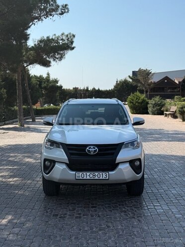 Toyota Fortuner 2017, 195,000 km - 2.7 l - Bakı