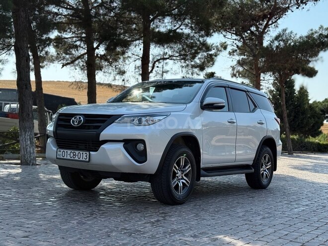 Toyota Fortuner 2017, 195,000 km - 2.7 l - Bakı