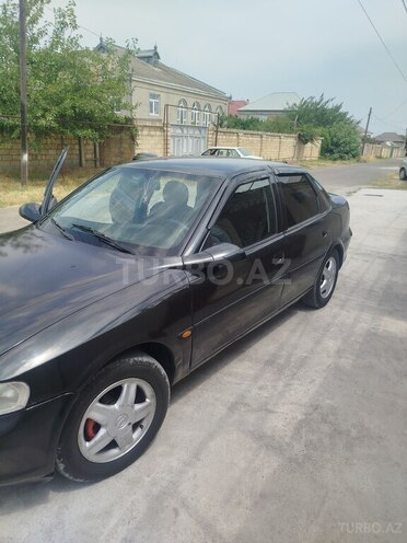 Opel Vectra 1996, 232,000 km - 1.6 l - Xaçmaz