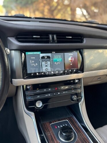 Jaguar XF 2016, 142,000 km - 2.0 l - Gəncə