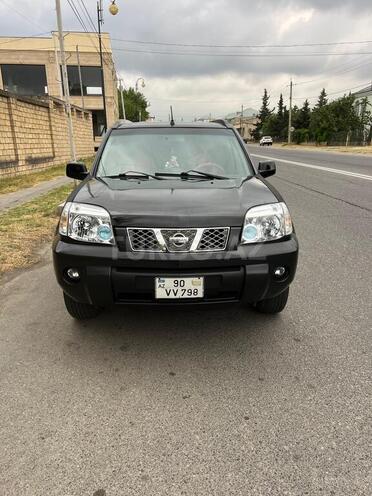 Nissan X-Trail 2002, 540,404 km - 2.0 l - Quba