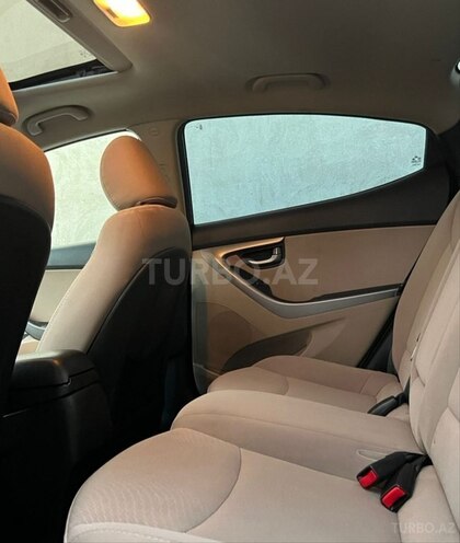 Hyundai Elantra 2015, 185,000 km - 1.8 л - Bakı