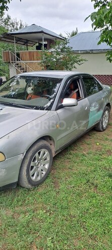 Audi A4 1997, 323,060 km - 1.8 l - Bakı
