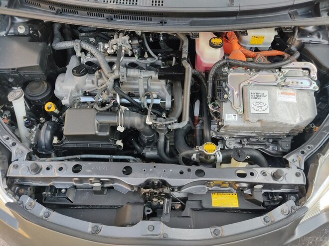 Toyota Prius C 2012, 311,247 km - 1.5 l - Bakı