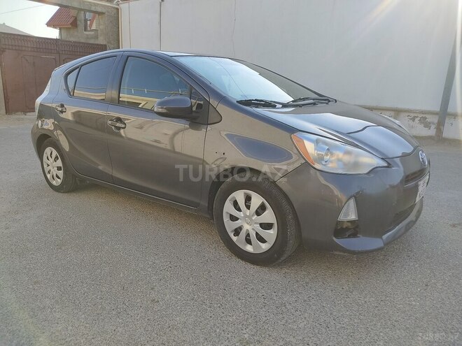 Toyota Prius C 2012, 311,247 km - 1.5 l - Bakı