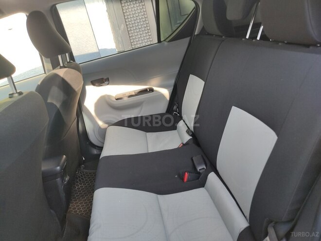 Toyota Prius C 2012, 311,247 km - 1.5 l - Bakı