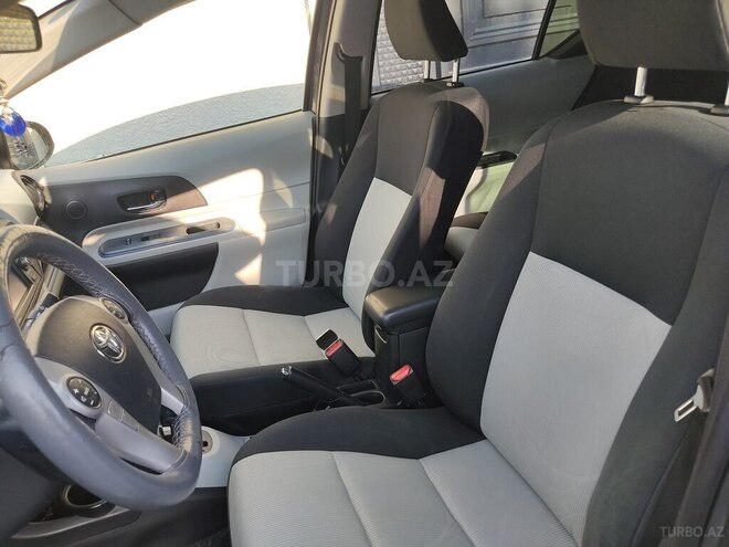 Toyota Prius C 2012, 311,247 km - 1.5 l - Bakı