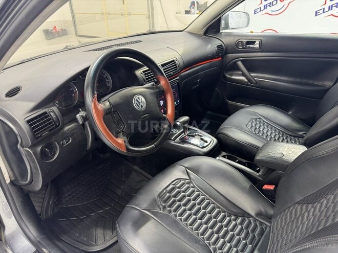 Volkswagen Passat 2004, 268,000 km - 1.8 л - Bakı