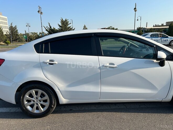 Kia Rio 2015, 225,469 km - 1.6 l - Bakı