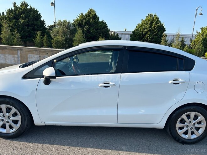 Kia Rio 2015, 225,469 km - 1.6 l - Bakı