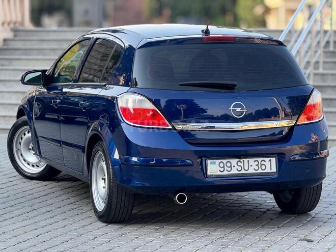 Opel Astra 2006, 200,000 km - 1.4 l - Gəncə
