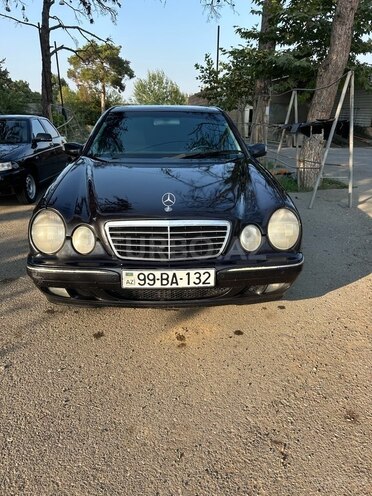 Mercedes E 220 d 2001, 560,275 km - 2.2 л - Goranboy
