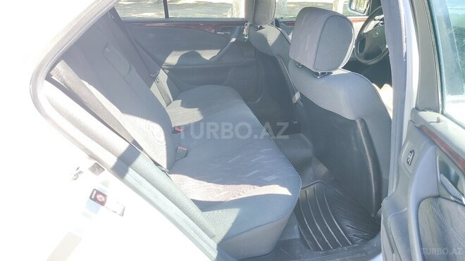 Mercedes E 220 d 2000, 322,000 km - 2.2 л - Sumqayıt