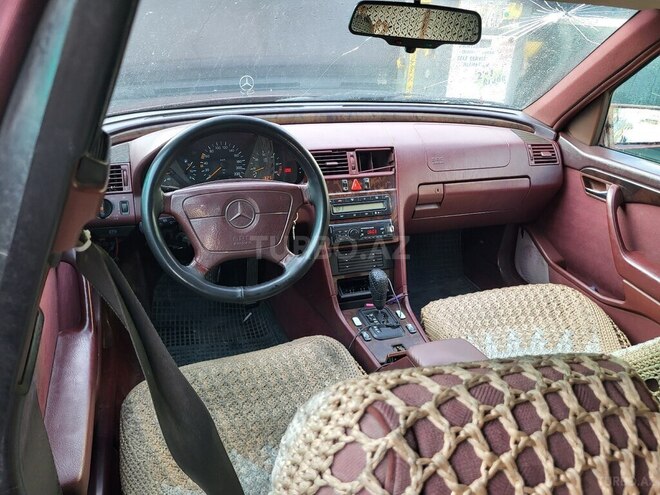 Mercedes C 220 d 1997, 376,000 km - 2.2 l - Bakı
