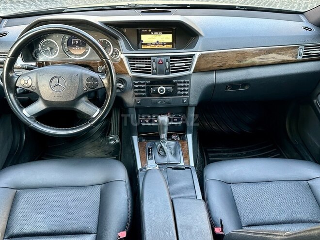 Mercedes E 200 2012, 261,000 km - 1.8 l - Bakı