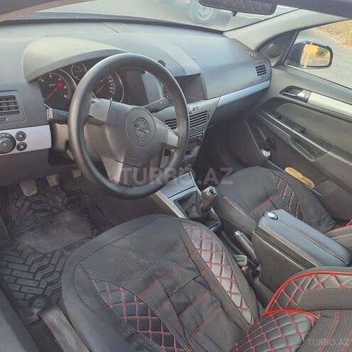 Opel Astra 2005, 480,000 km - 1.3 l - Quba