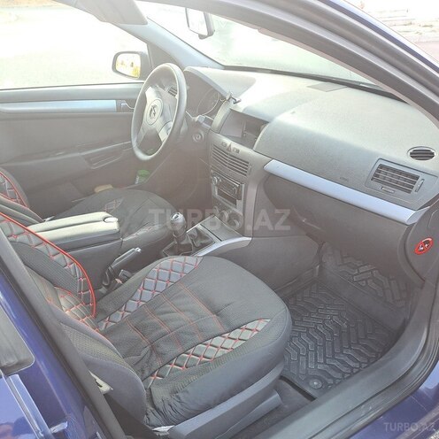 Opel Astra 2005, 480,000 km - 1.3 l - Quba