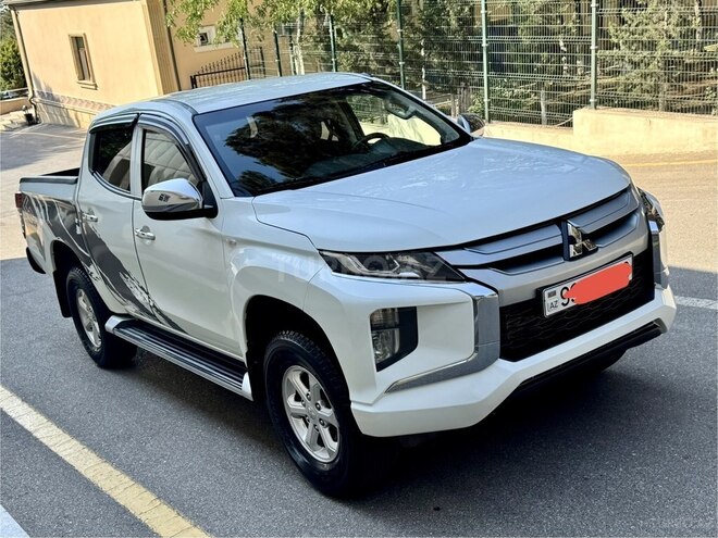 Mitsubishi L200 2021, 144,000 km - 2.4 л - Bakı