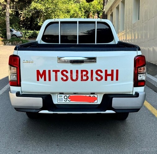Mitsubishi L200 2021, 144,000 km - 2.4 л - Bakı