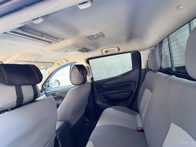 Mitsubishi L200 2021, 144,000 km - 2.4 л - Bakı