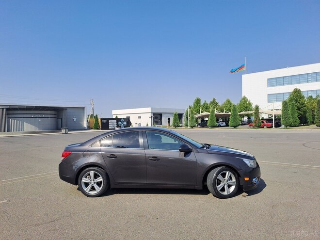 Chevrolet Cruze 2015, 295,945 km - 1.4 l - Kürdəmir
