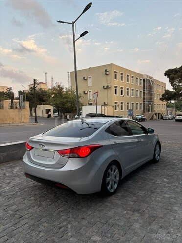 Hyundai Elantra 2013, 120,000 km - 1.8 l - Bakı
