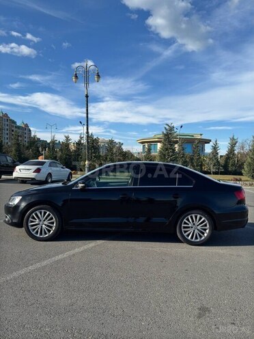 Volkswagen Jetta 2010, 289,682 km - 2.5 l - Sumqayıt