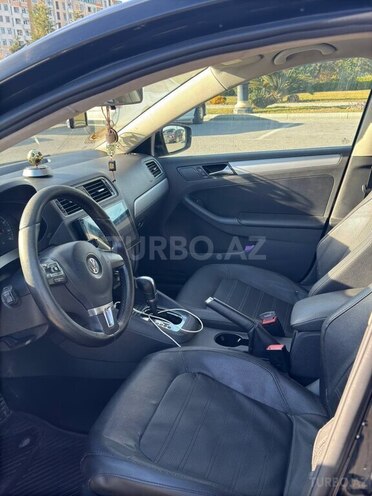 Volkswagen Jetta 2010, 289,682 km - 2.5 l - Sumqayıt