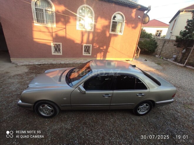 Mercedes E 200 1997, 350,000 km - 2.0 l - Sumqayıt