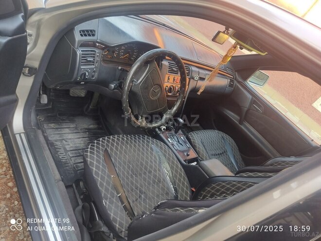 Mercedes E 200 1997, 350,000 km - 2.0 l - Sumqayıt