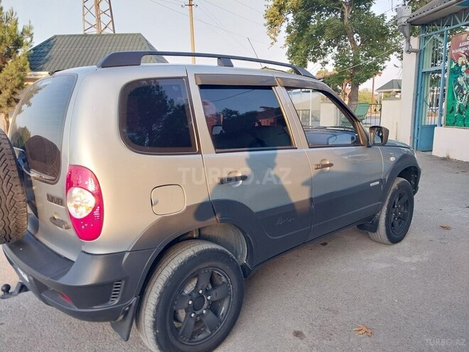 Chevrolet Niva 2015, 98,000 km - 1.7 l - Gəncə