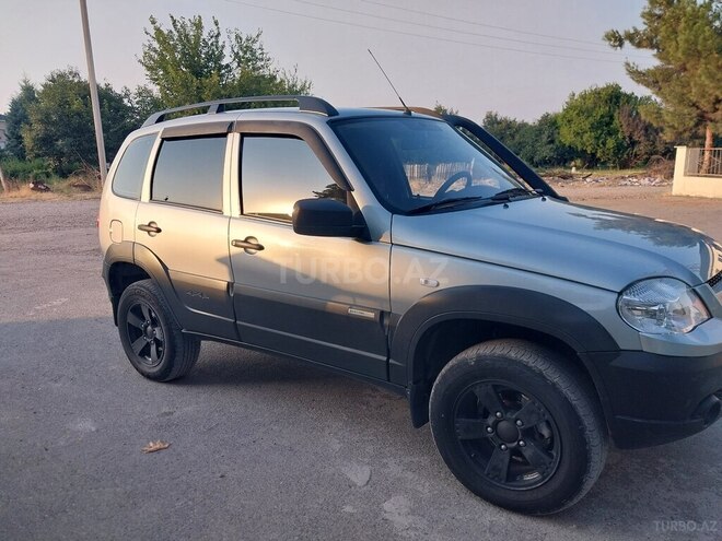 Chevrolet Niva 2015, 98,000 km - 1.7 l - Gəncə