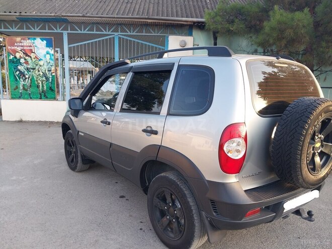 Chevrolet Niva 2015, 98,000 km - 1.7 l - Gəncə