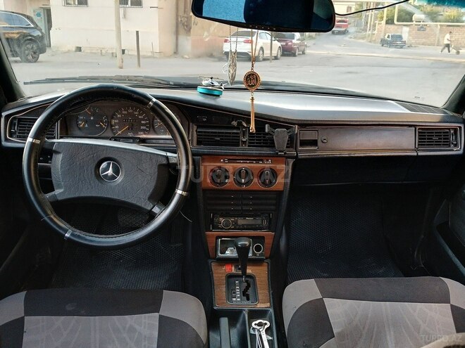 Mercedes 190 1991, 200,000 km - 2.0 л - Bakı