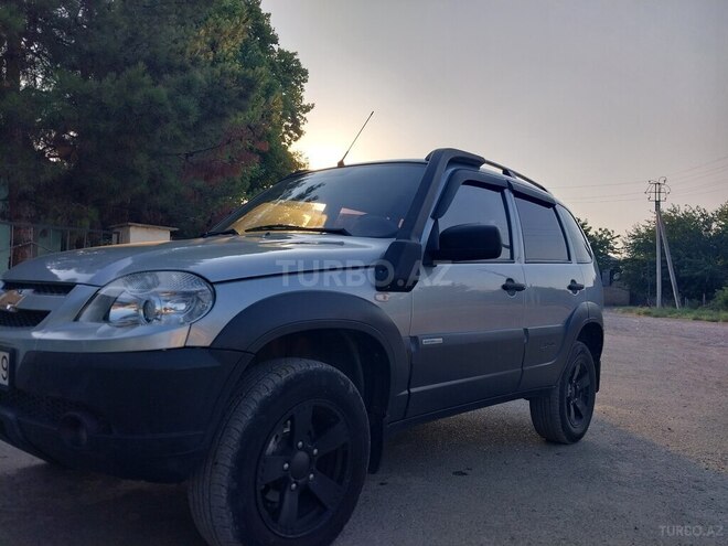 Chevrolet Niva 2015, 98,000 km - 1.7 l - Gəncə