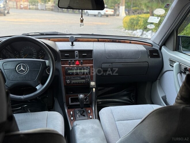 Mercedes C 240 1997, 322,284 km - 2.4 l - Masallı