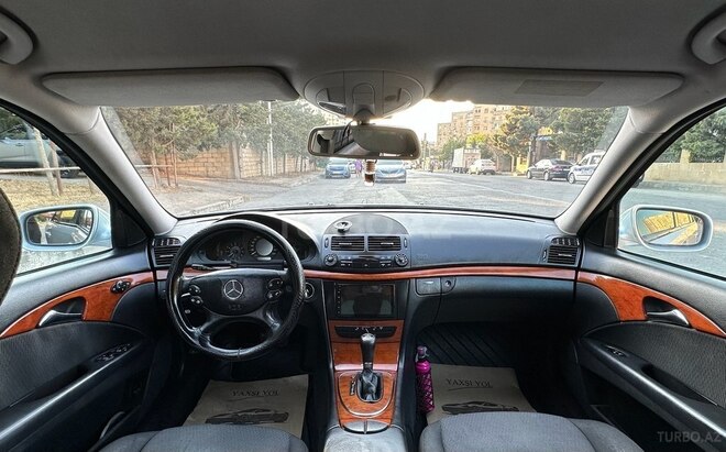 Mercedes E 200 d 2007, 302,616 km - 2.2 l - Bakı