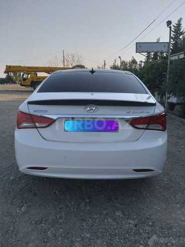Hyundai Sonata 2010, 290,580 km - 2.4 l - Salyan