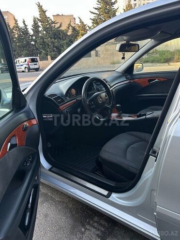 Mercedes E 200 d 2007, 302,616 km - 2.2 l - Bakı