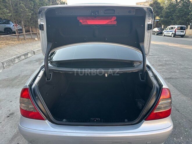 Mercedes E 200 d 2007, 302,616 km - 2.2 l - Bakı