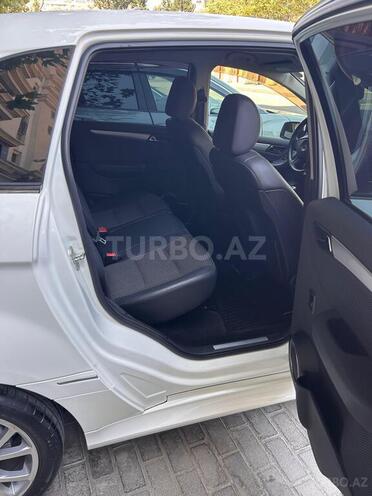 Mercedes B 180 2010, 98,629 km - 1.7 л - Bakı