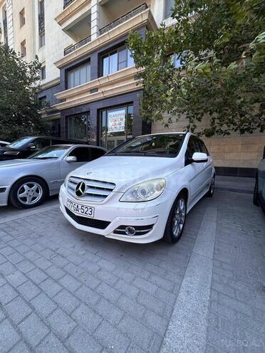 Mercedes B 180 2010, 98,629 km - 1.7 л - Bakı